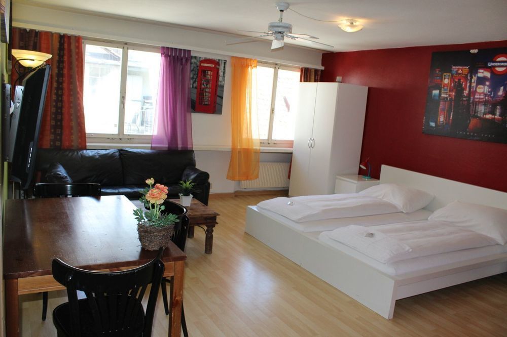 Hotel & Backpackers Zak Schaffhausen Exterior photo