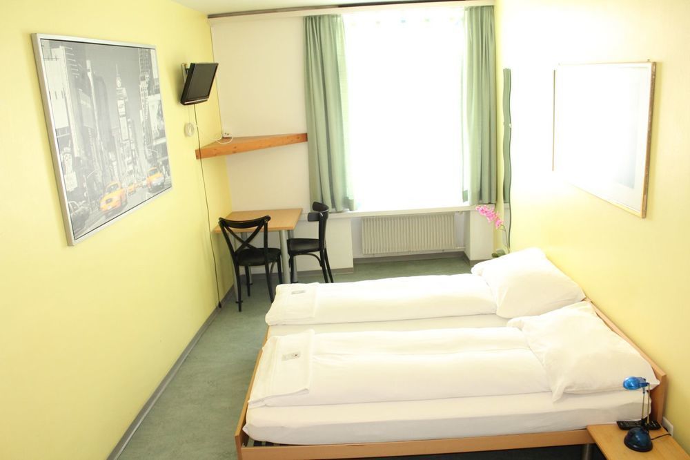 Hotel & Backpackers Zak Schaffhausen Exterior photo
